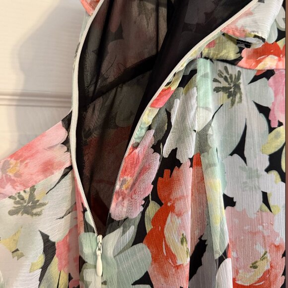 🌸 ZARA Floral Ruffle Dress – Size Small 🌸 - Picture 6 of 8